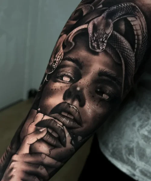 Realismo (10) Realismo (10)